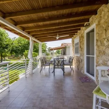 Nia Holiday home Kariani