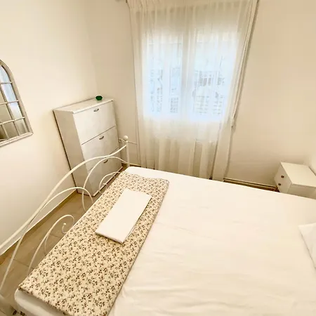 Nia Holiday home