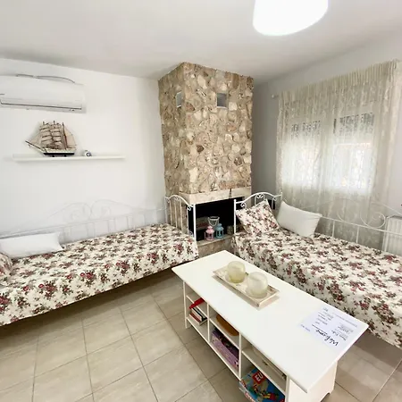 Ferienhaus Nia Karianí